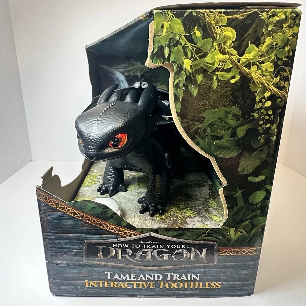 How to Train Your Dragon Interactive Toothless Dragon Figure Tame Train Sounds